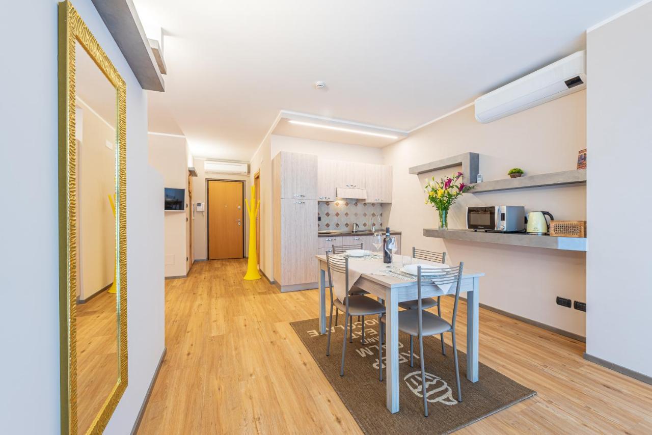 Room 176, Alba Town Экстерьер фото