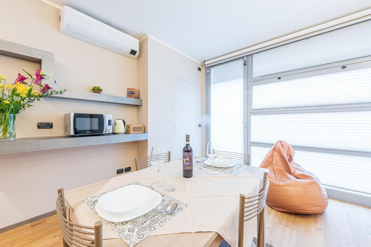 Room 176, Alba Town Экстерьер фото