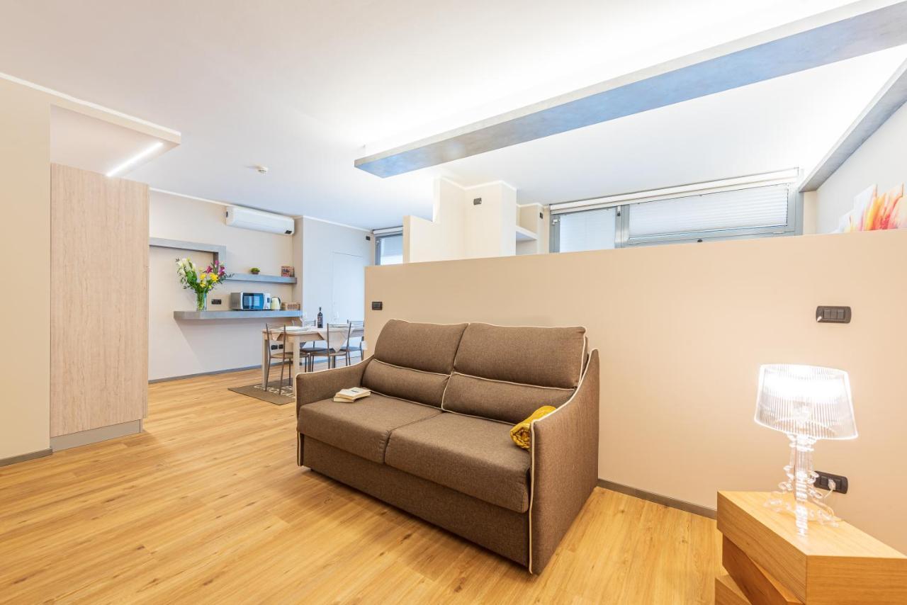 Room 176, Alba Town Экстерьер фото