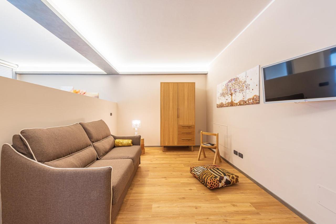 Room 176, Alba Town Экстерьер фото