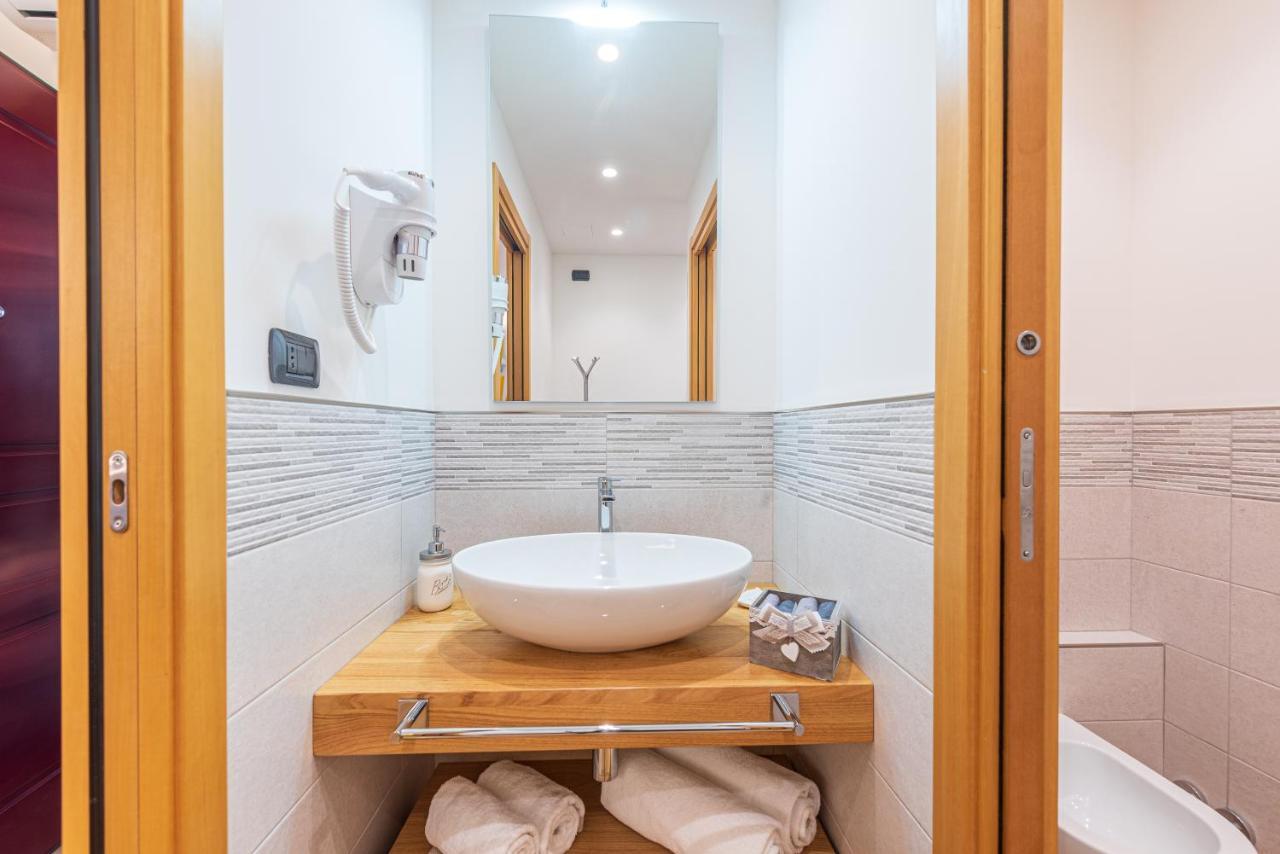 Room 176, Alba Town Экстерьер фото