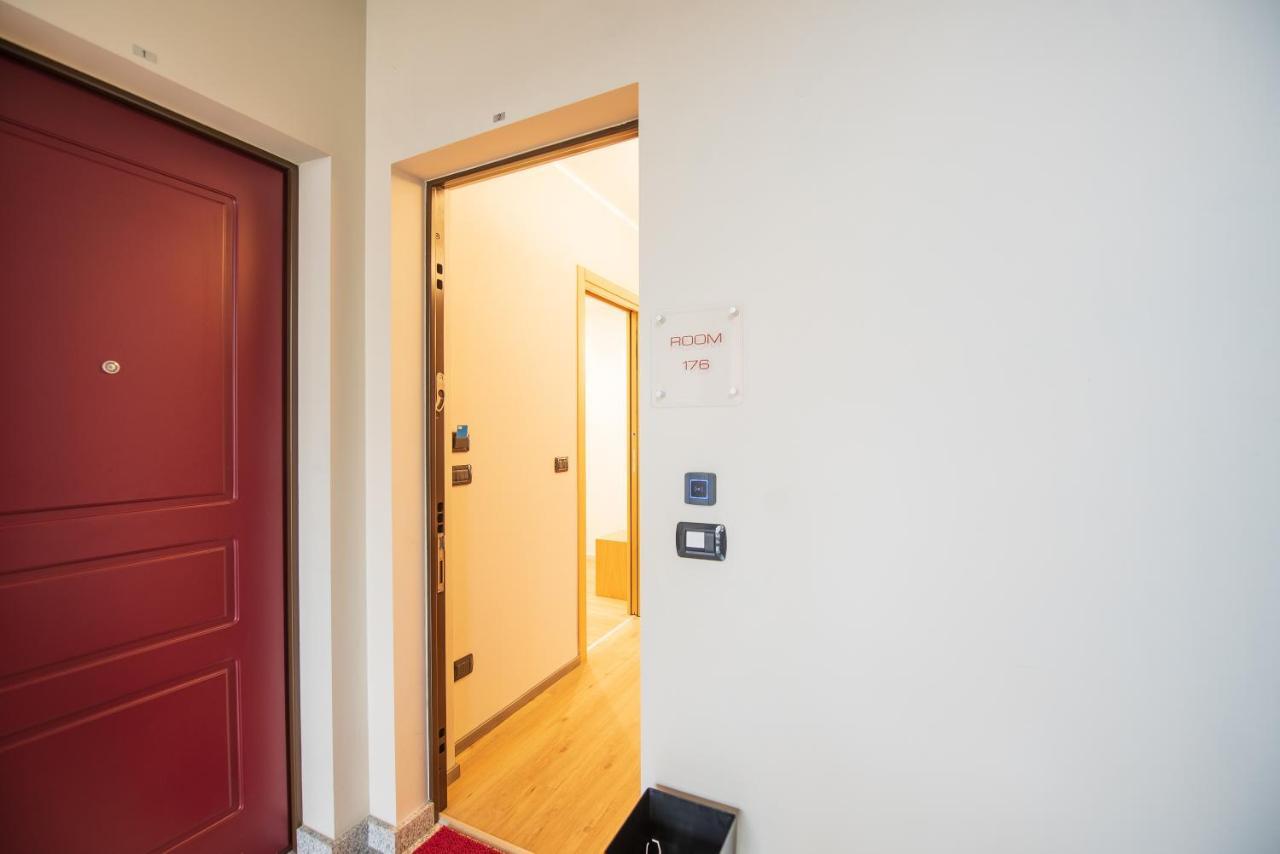 Room 176, Alba Town Экстерьер фото